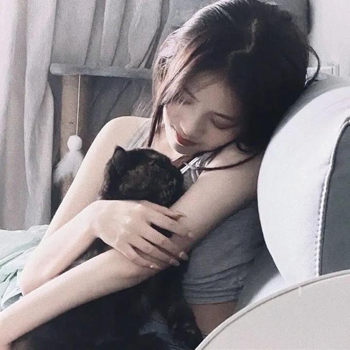当扎卡里比弗来到小镇